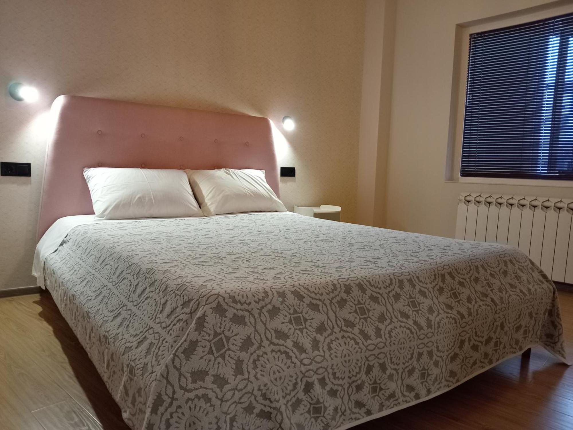 Medea'S Home Кутаїсі Екстер'єр фото
